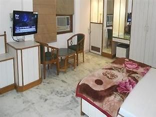 Hotel Celebration Kanpur Zewnętrze zdjęcie
