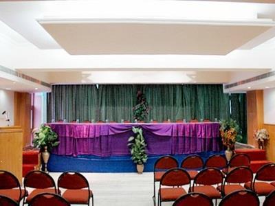 Hotel Celebration Kanpur Zewnętrze zdjęcie